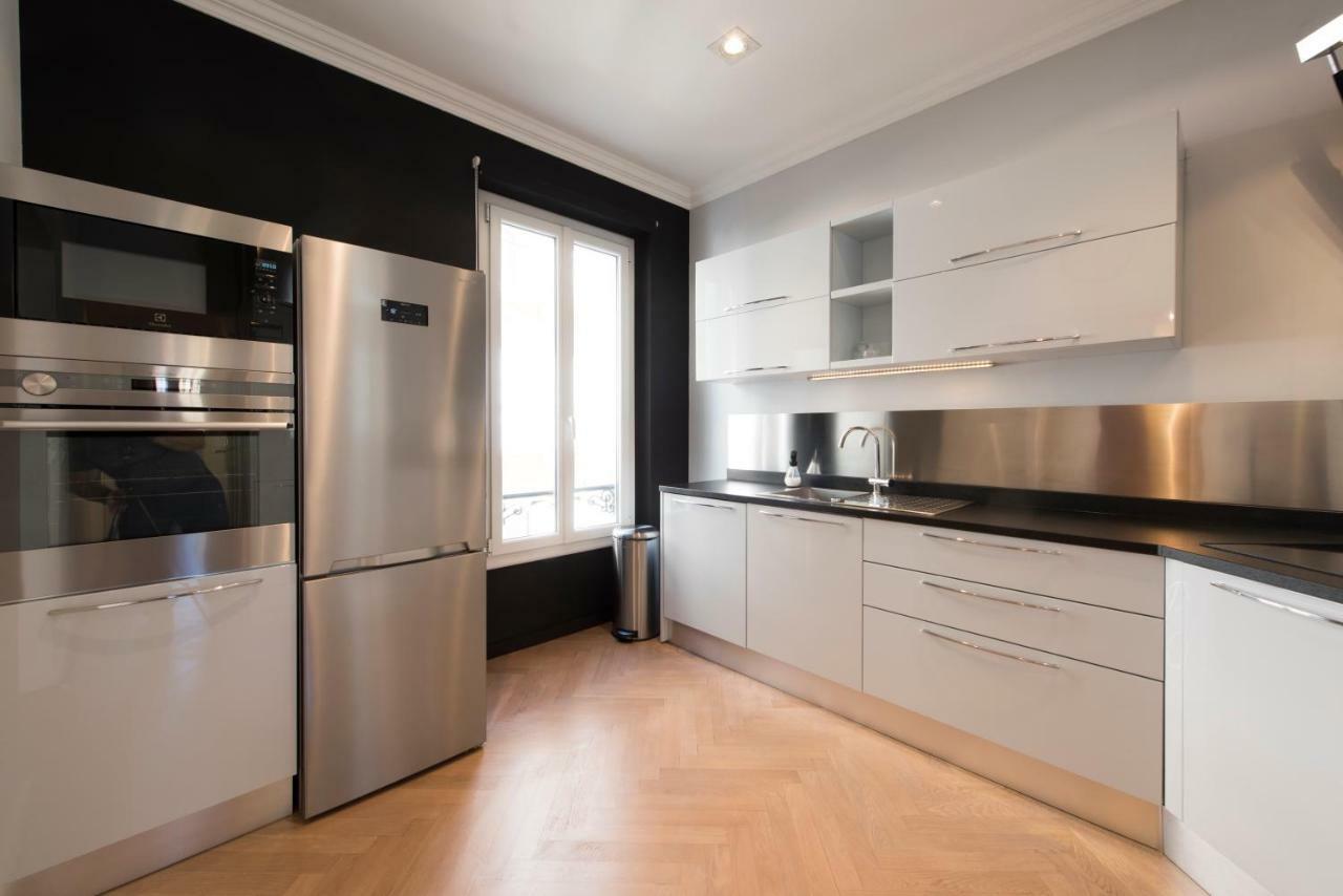Apartment F3 Plein Centre A 50 M *