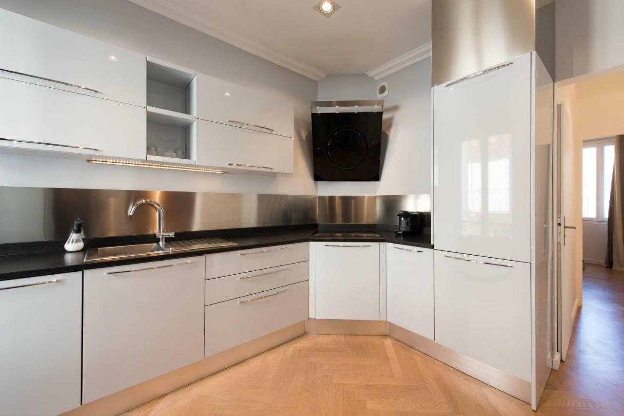 F3 Plein Centre A 50 M Saint-Raphael (Var)